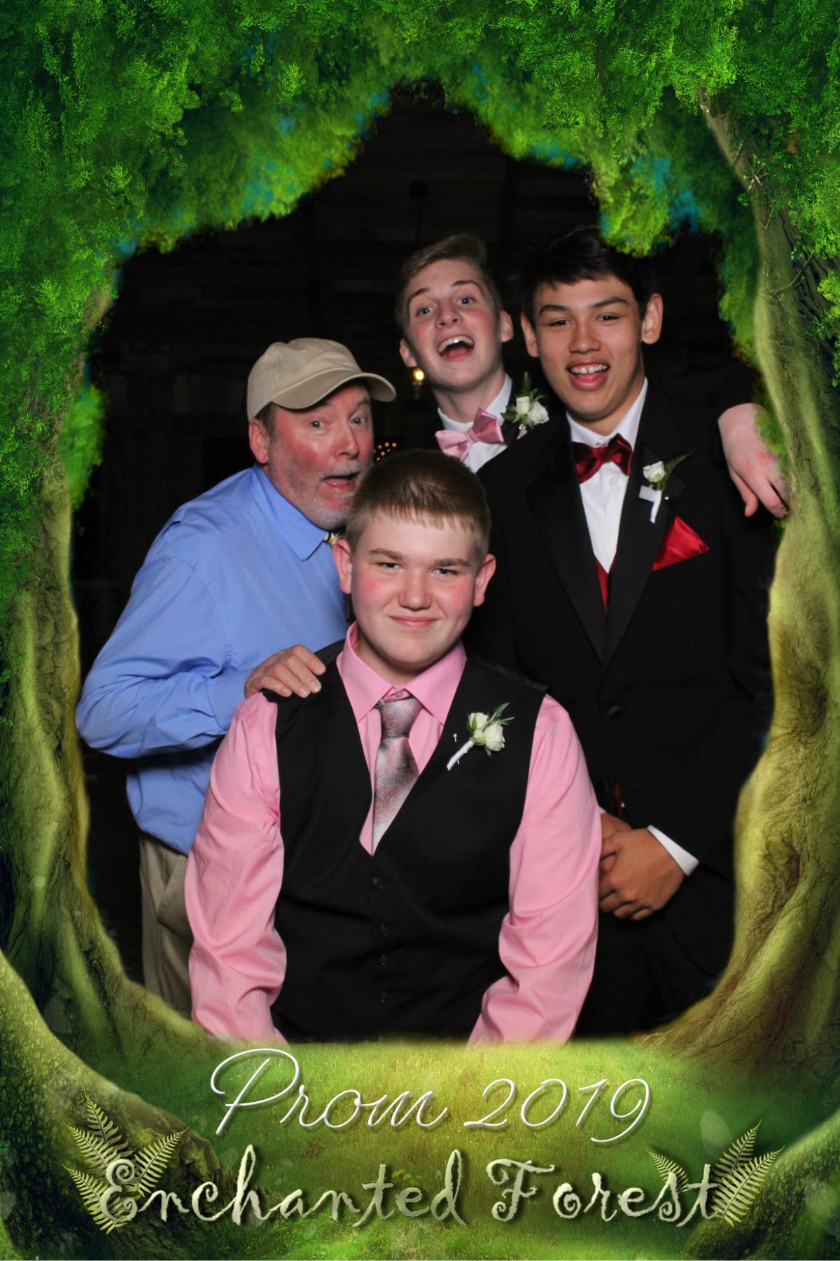 Rangeley Prom | View more photos from the event at gallery.mainemagicmirror.com/u/MaineMagicMirror/Rangeley-Prom